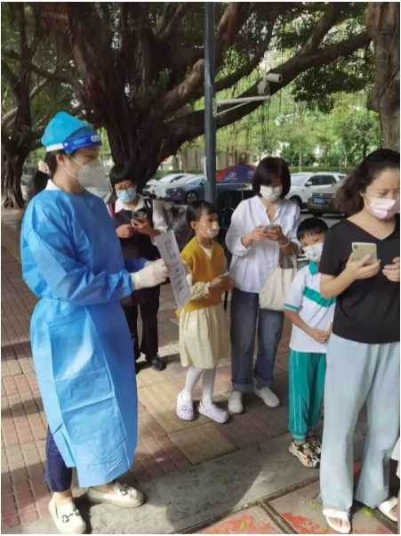 新仕誠公司紀(jì)檢干部督戰(zhàn)并進(jìn)，以實(shí)際行動(dòng)筑牢疫情防護(hù)網(wǎng)